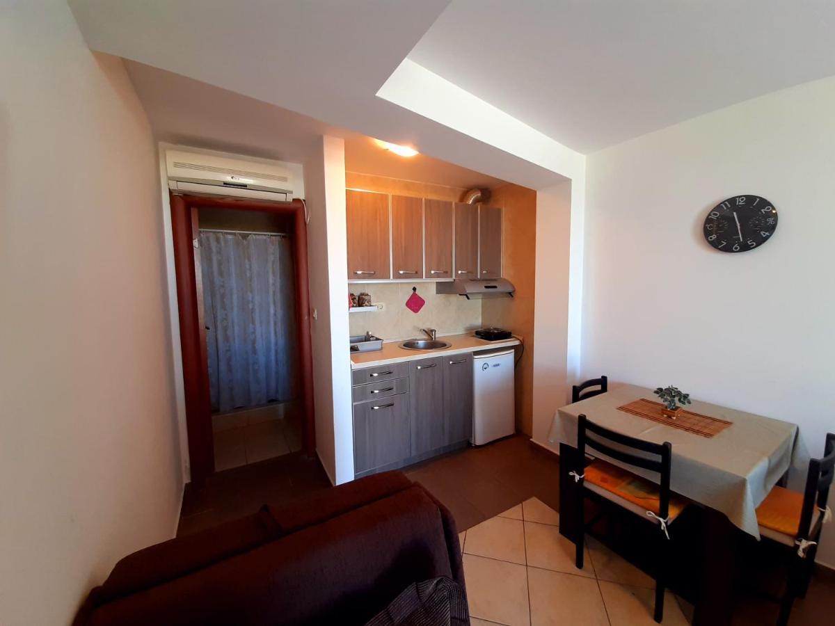 Rakocevic Apartments Petrovac Buitenkant foto