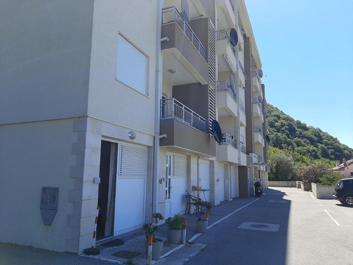 Rakocevic Apartments Petrovac Buitenkant foto