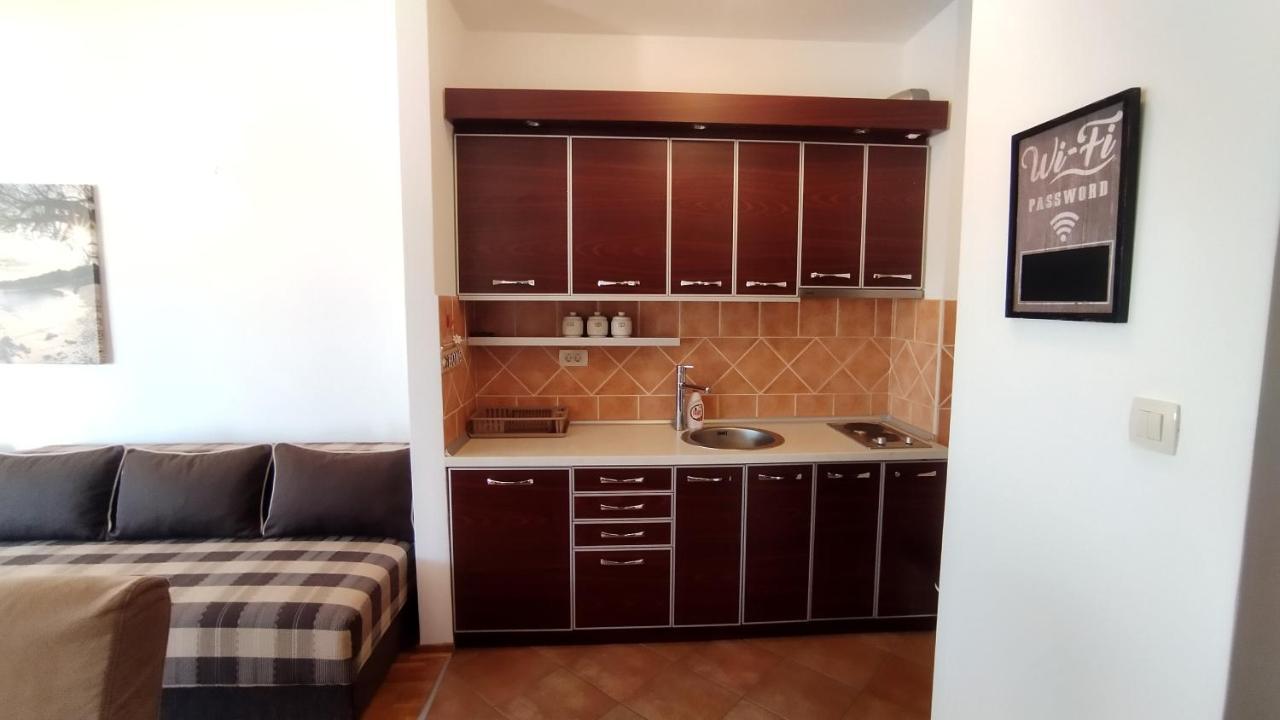Rakocevic Apartments Petrovac Buitenkant foto