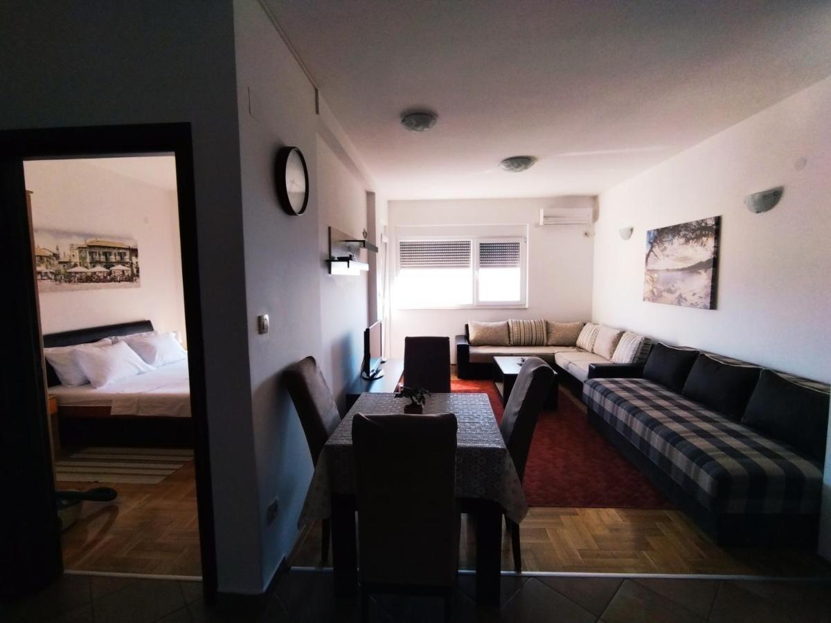 Rakocevic Apartments Petrovac Buitenkant foto
