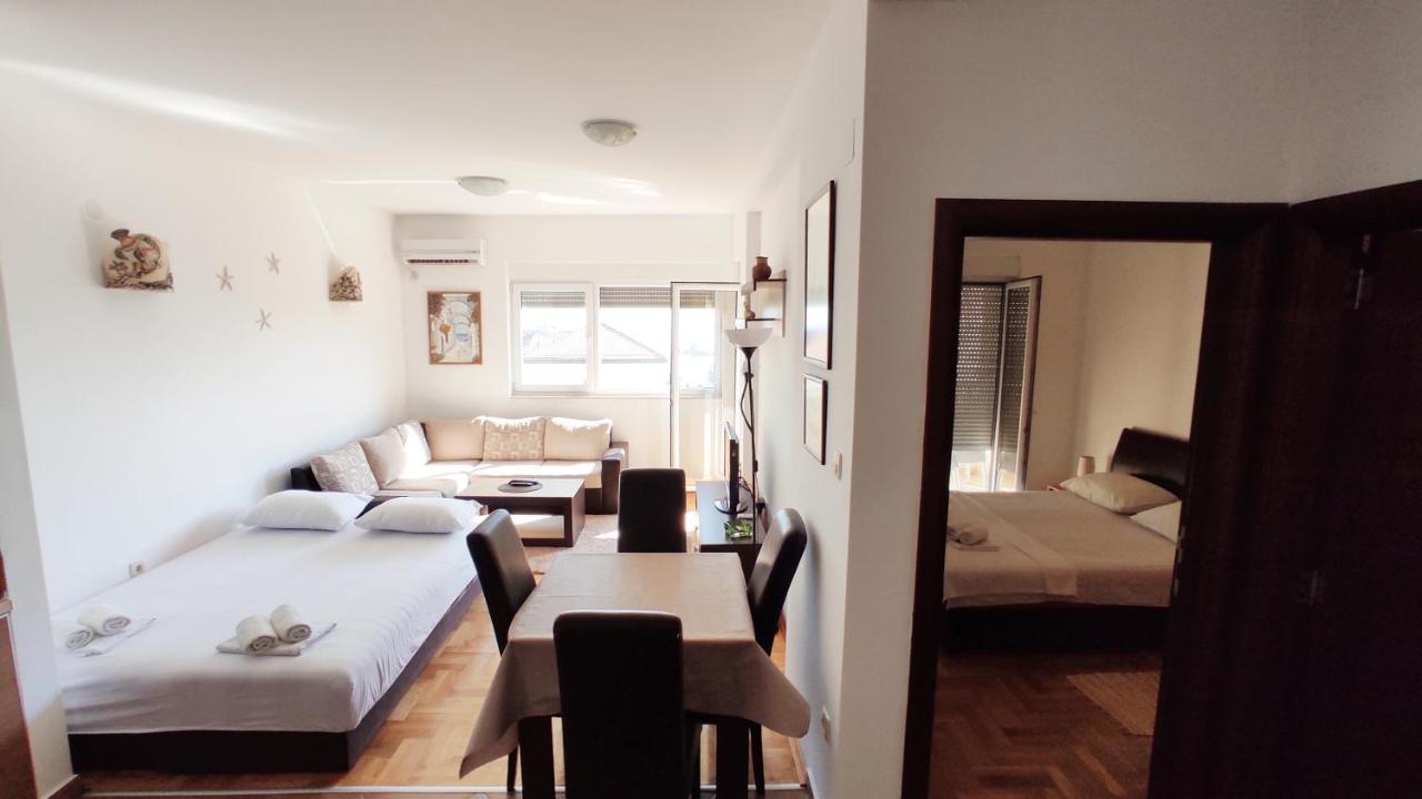 Rakocevic Apartments Petrovac Buitenkant foto