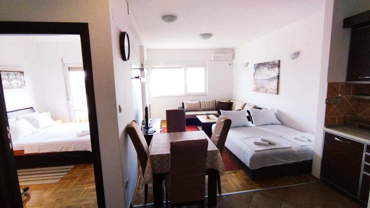 Rakocevic Apartments Petrovac Buitenkant foto