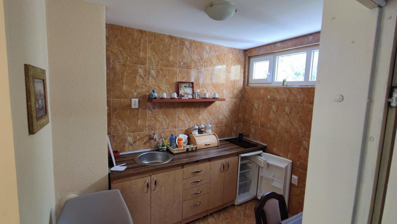 Rakocevic Apartments Petrovac Buitenkant foto
