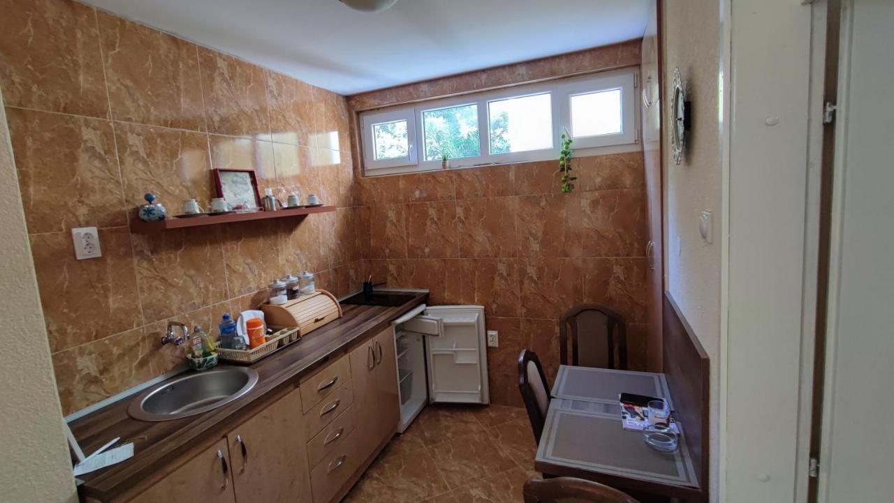 Rakocevic Apartments Petrovac Buitenkant foto